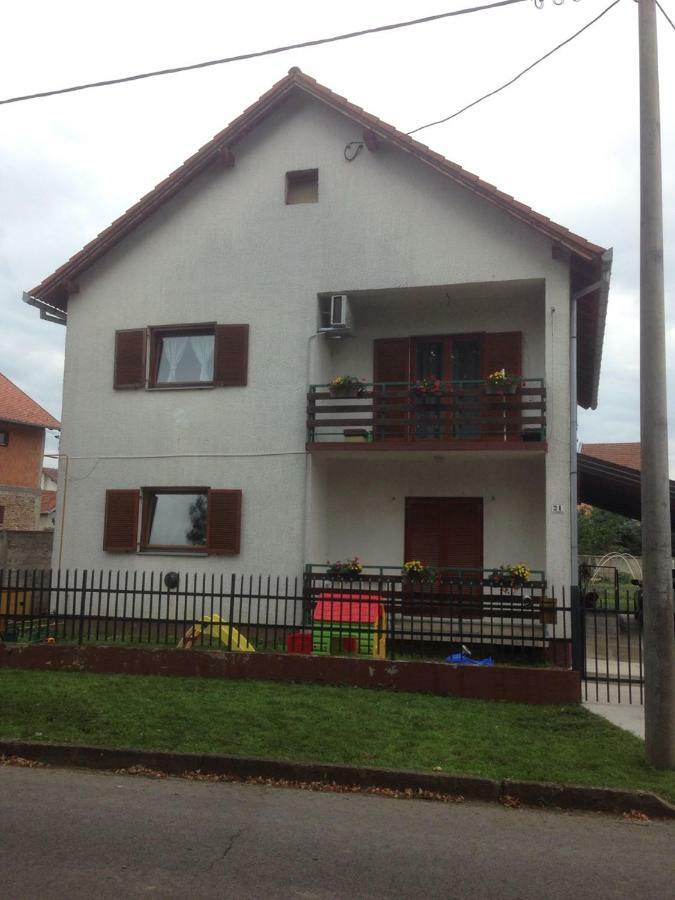 Apartmani Marin Vukovar Extérieur photo