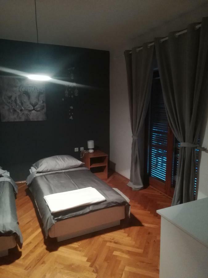 Apartmani Marin Vukovar Extérieur photo