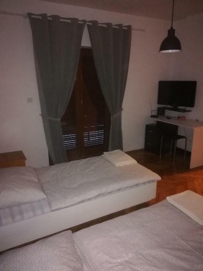 Apartmani Marin Vukovar Extérieur photo