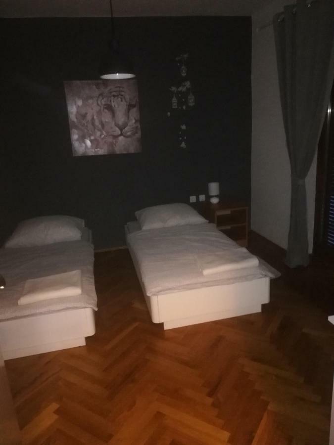 Apartmani Marin Vukovar Extérieur photo