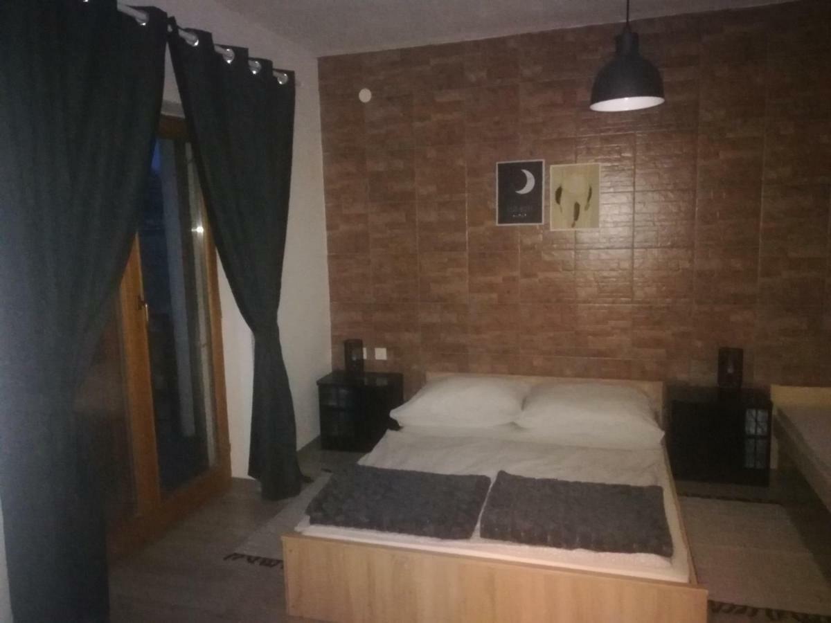 Apartmani Marin Vukovar Extérieur photo